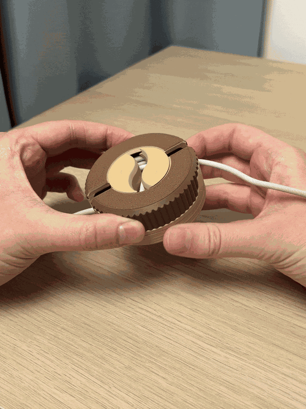 Ergonomic Cable Organizer – Neat Cables, Every Time