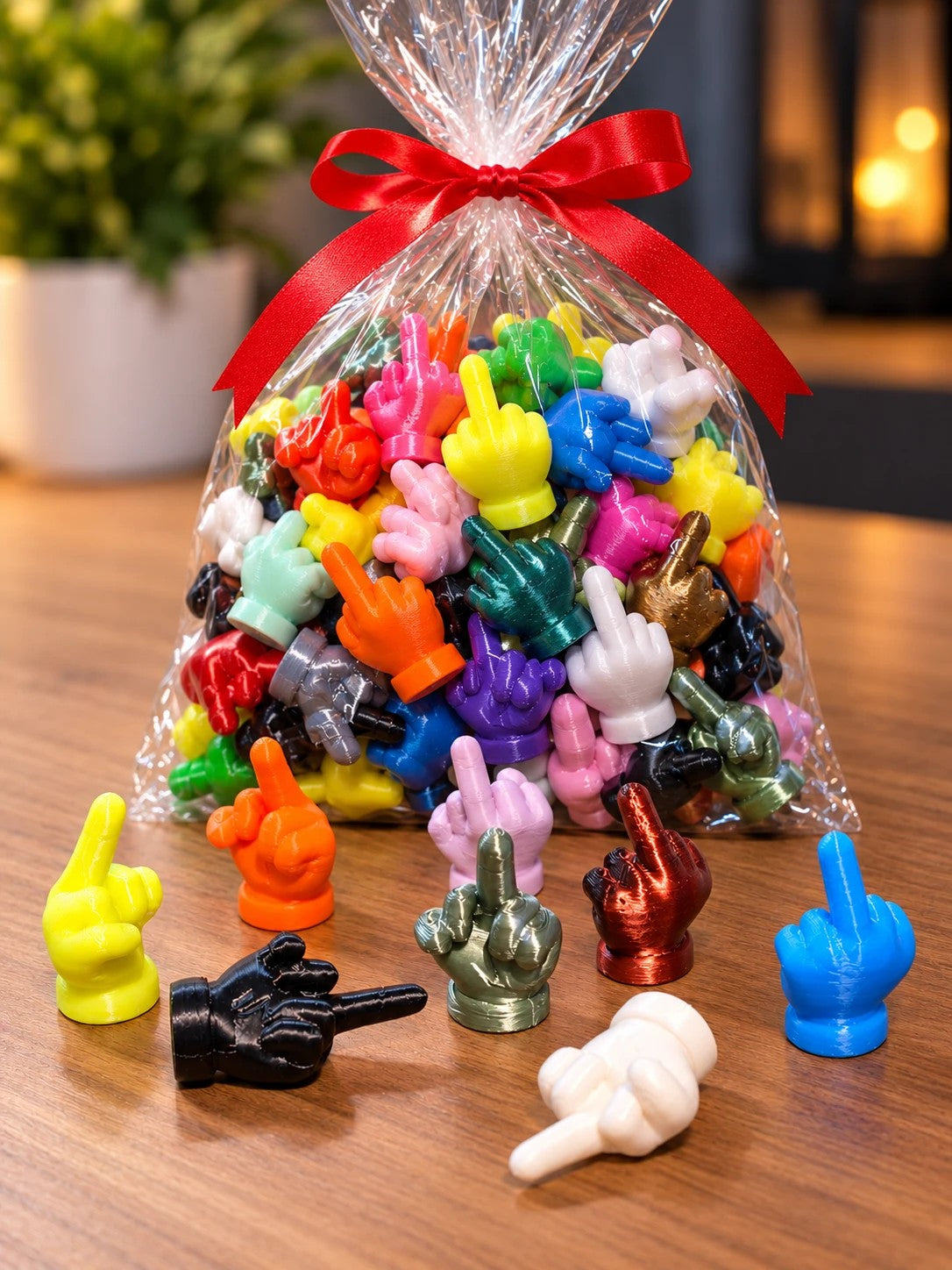 Bag of 50 small middle-finger figures in mixed colours