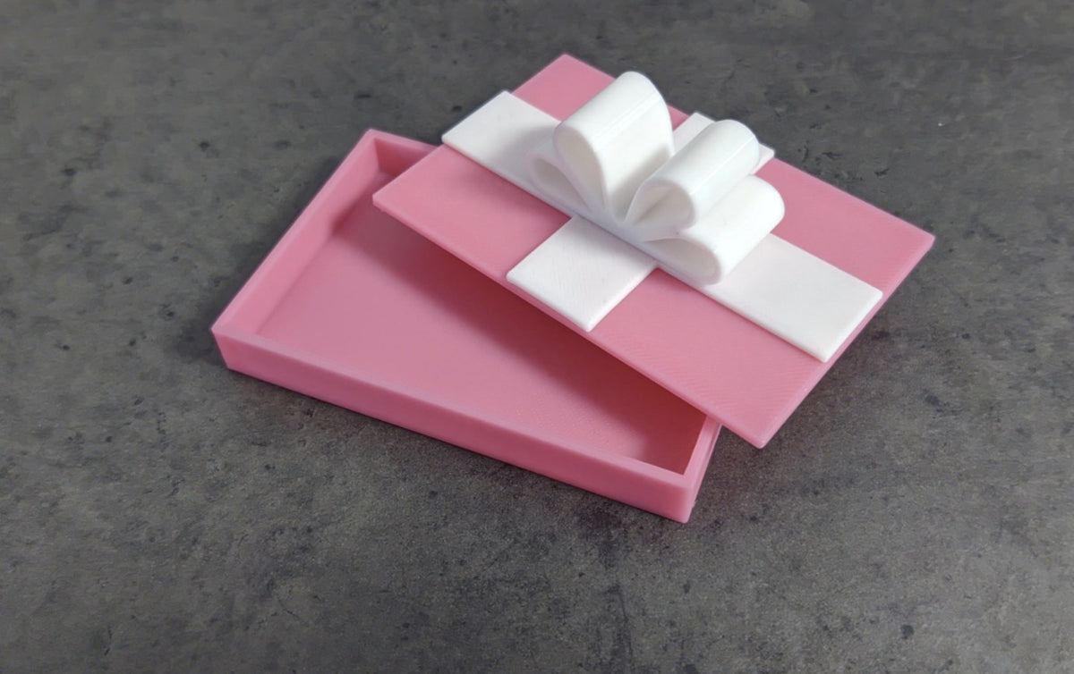Small gift card box with a bow-shaped lid