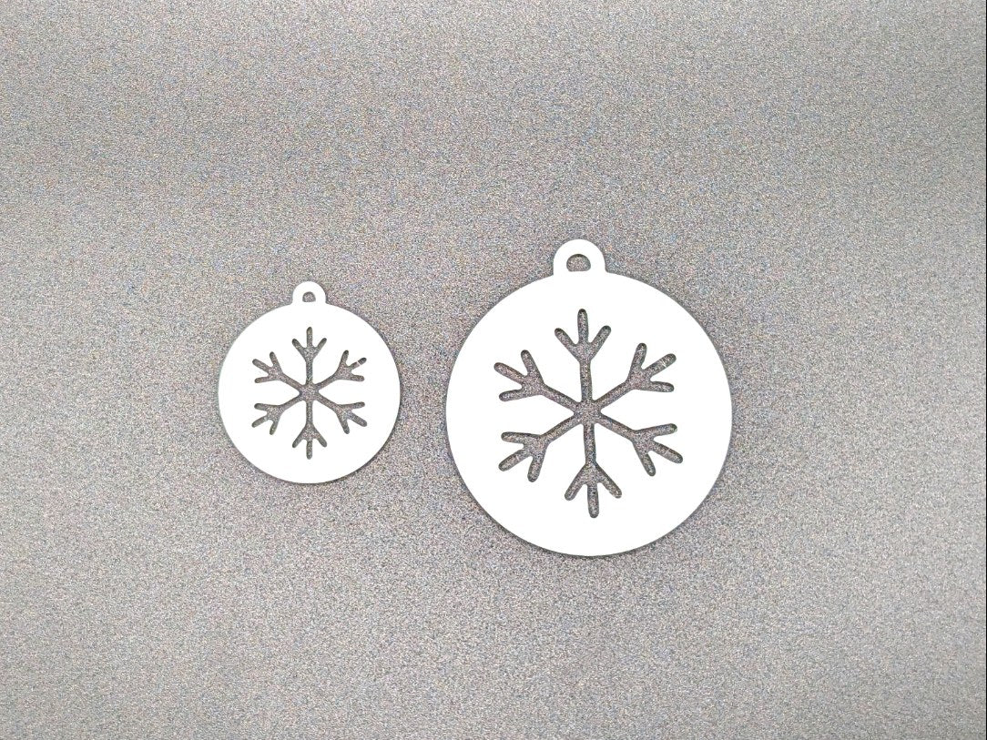 Gift tag with cut-out snowflake