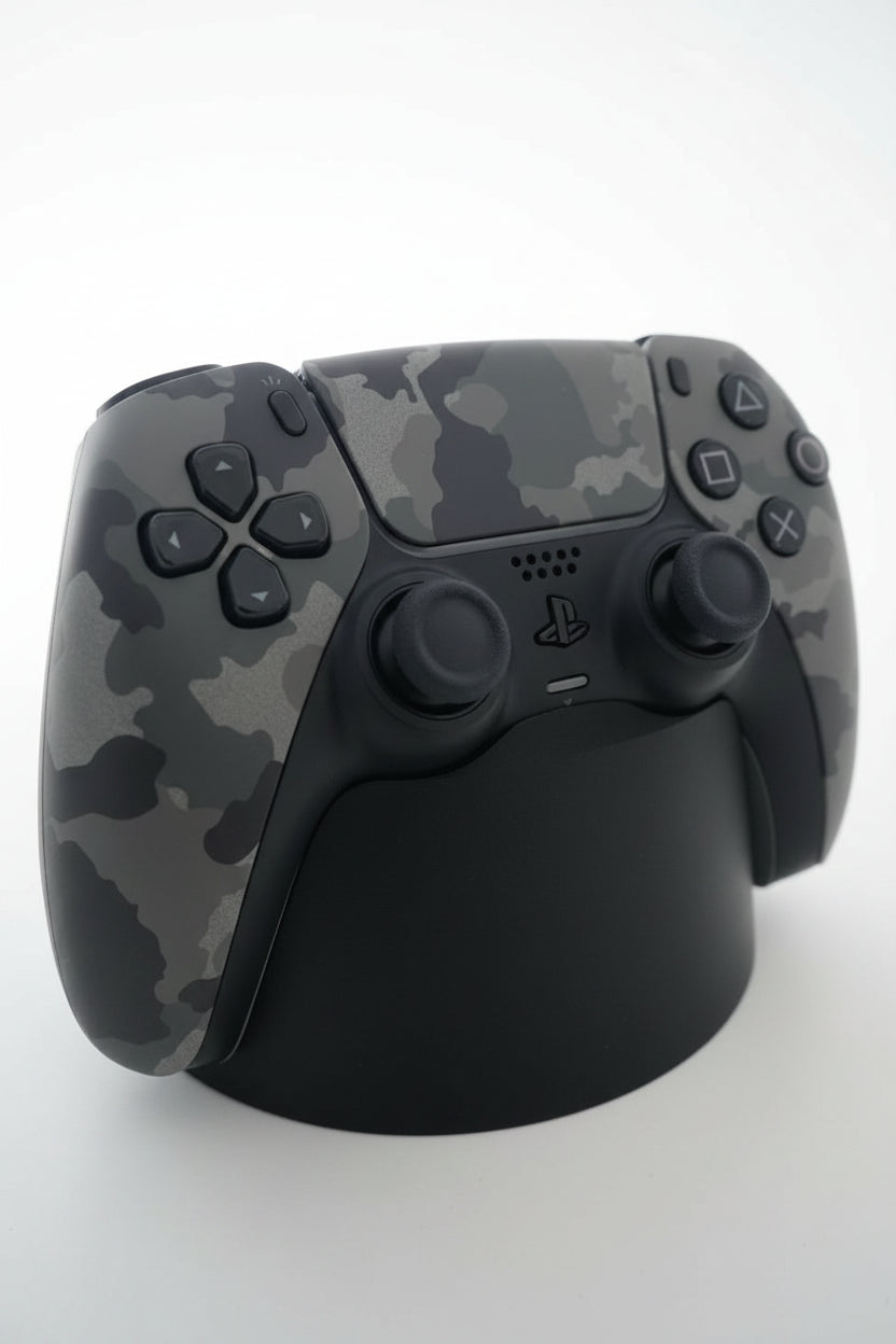 PS5 DualSense Controller Stand – Minimalist Desk