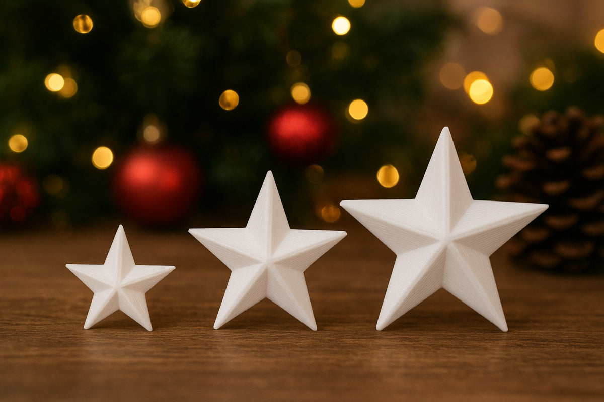 Three Christmas stars in sizes 3, 4 and 5 cm