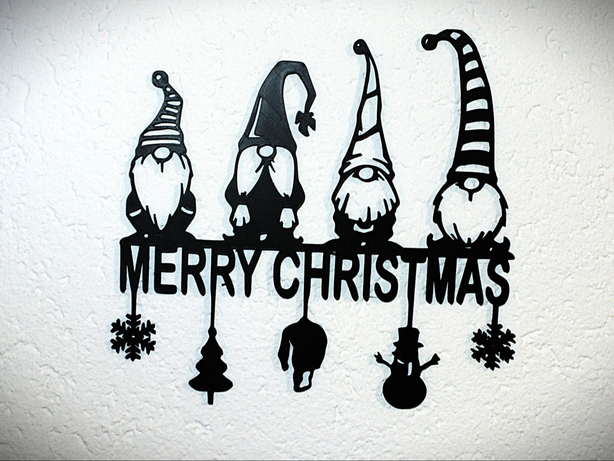 Wall decoration with 4 Christmas gnomes and a holiday greeting