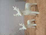 Minimalist reindeer figure in 2 sizes