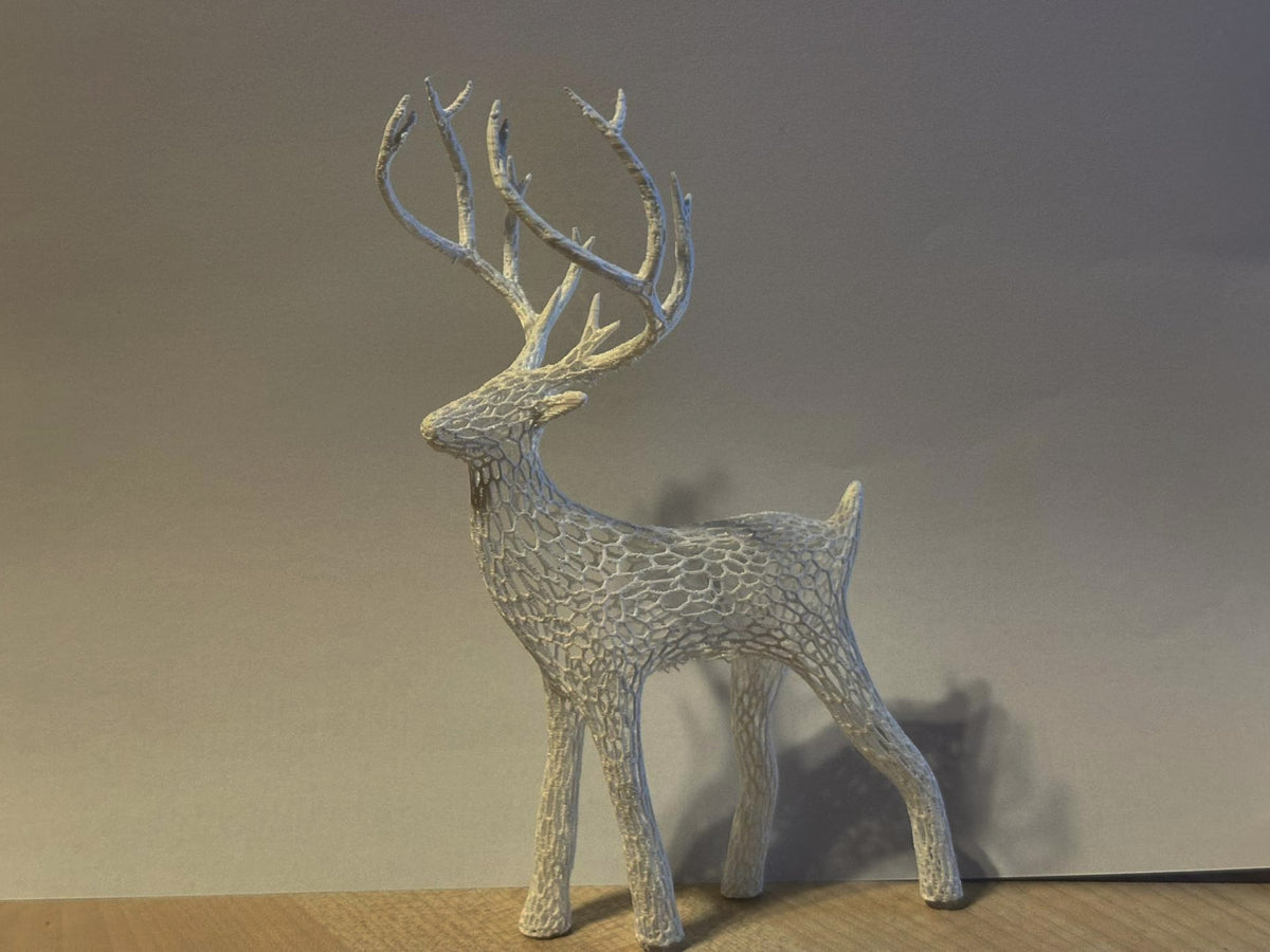 Reindeer figure with Voronoi pattern for Christmas