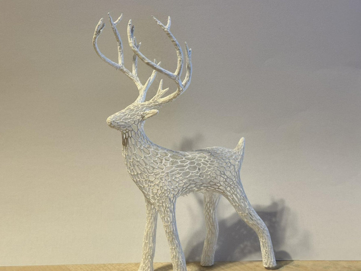 Reindeer figure with Voronoi pattern for Christmas
