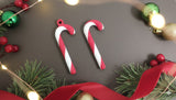 Two-colour candy cane with a hanging hole