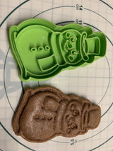 Snowman-shaped cookie cutter