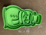 Snowman-shaped cookie cutter