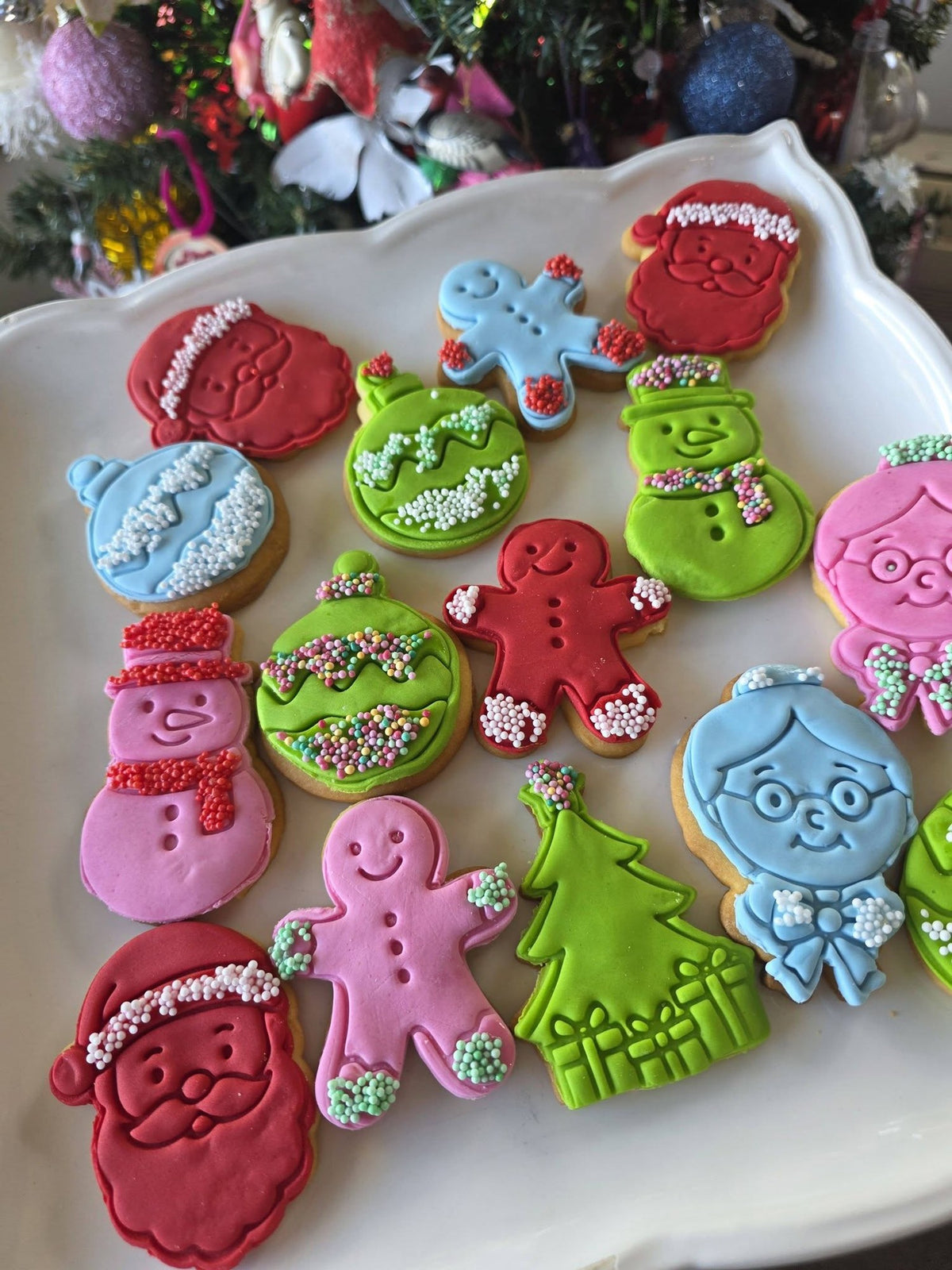 Cookie cutters with traditional Christmas motifs