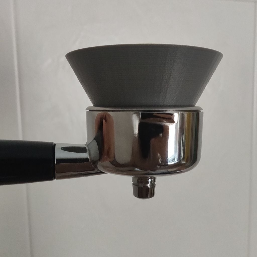 ROK Espresso portafilter funnel, mess-free dosing